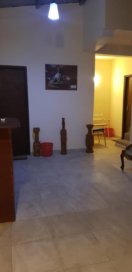 Mount View Inn Канди Экстерьер фото