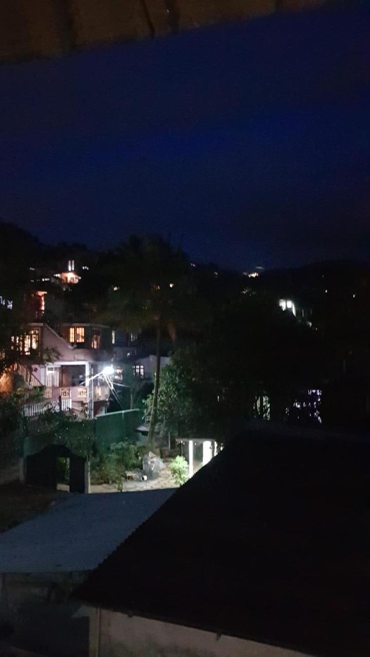 Mount View Inn Канди Экстерьер фото