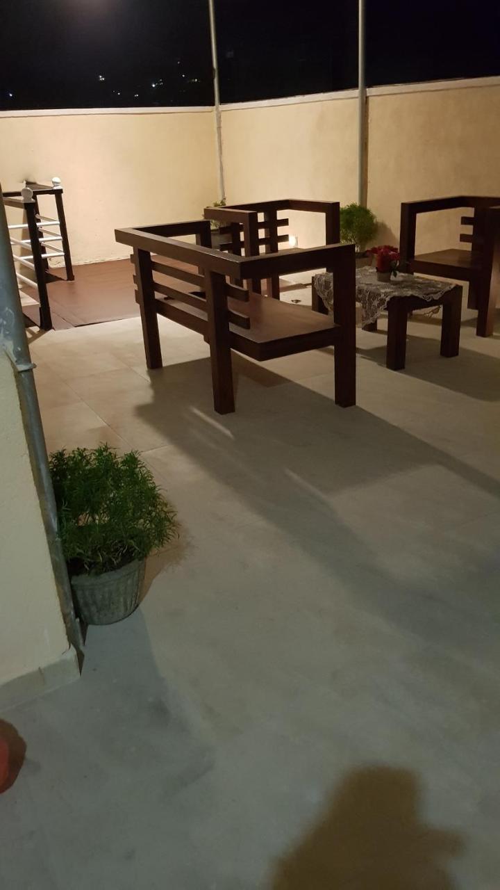 Mount View Inn Канди Экстерьер фото