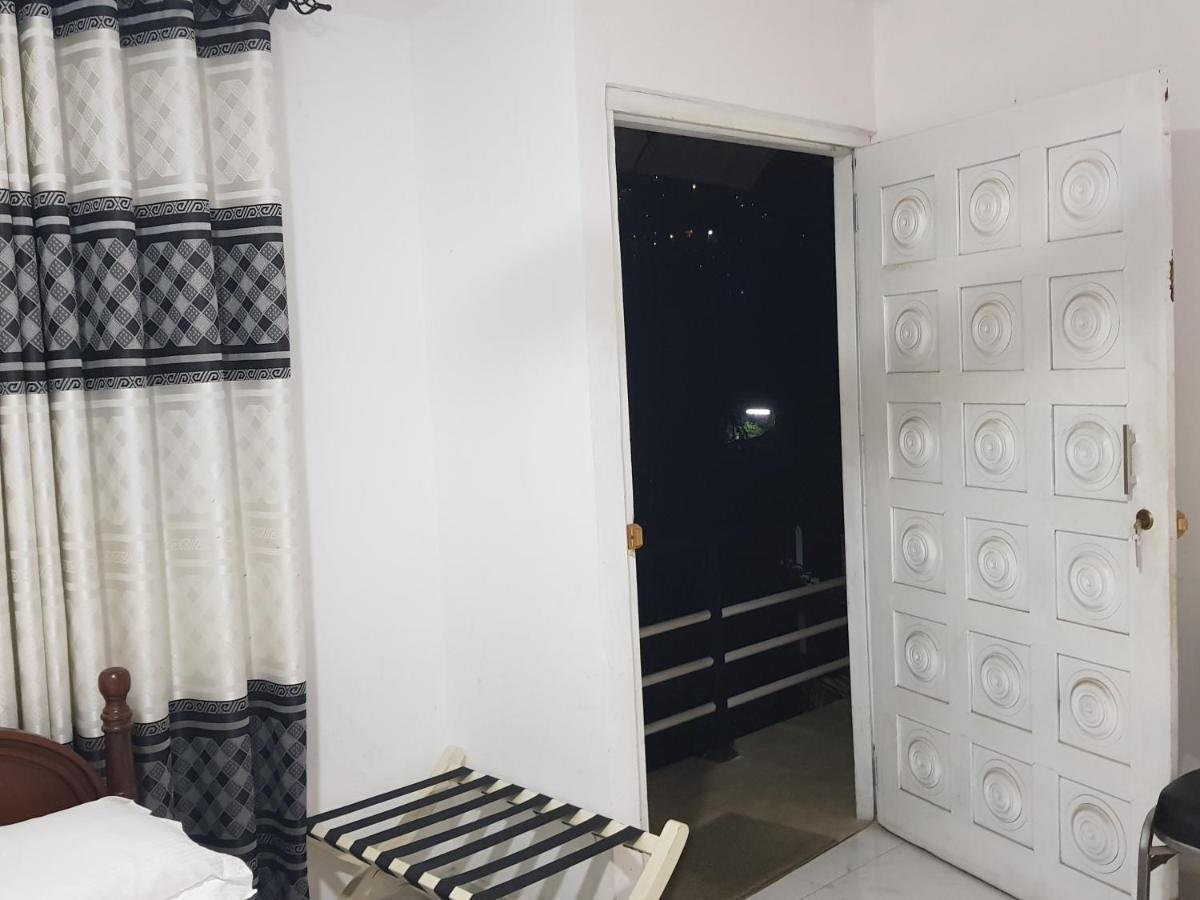 Mount View Inn Канди Экстерьер фото