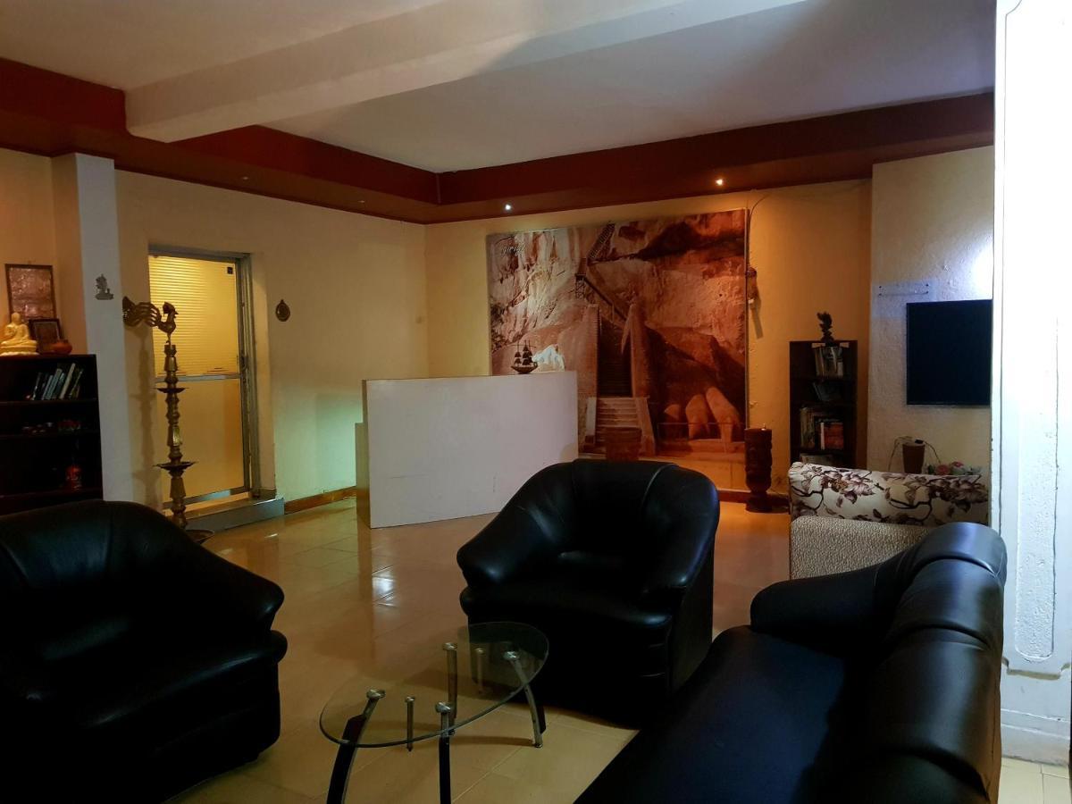 Mount View Inn Канди Экстерьер фото