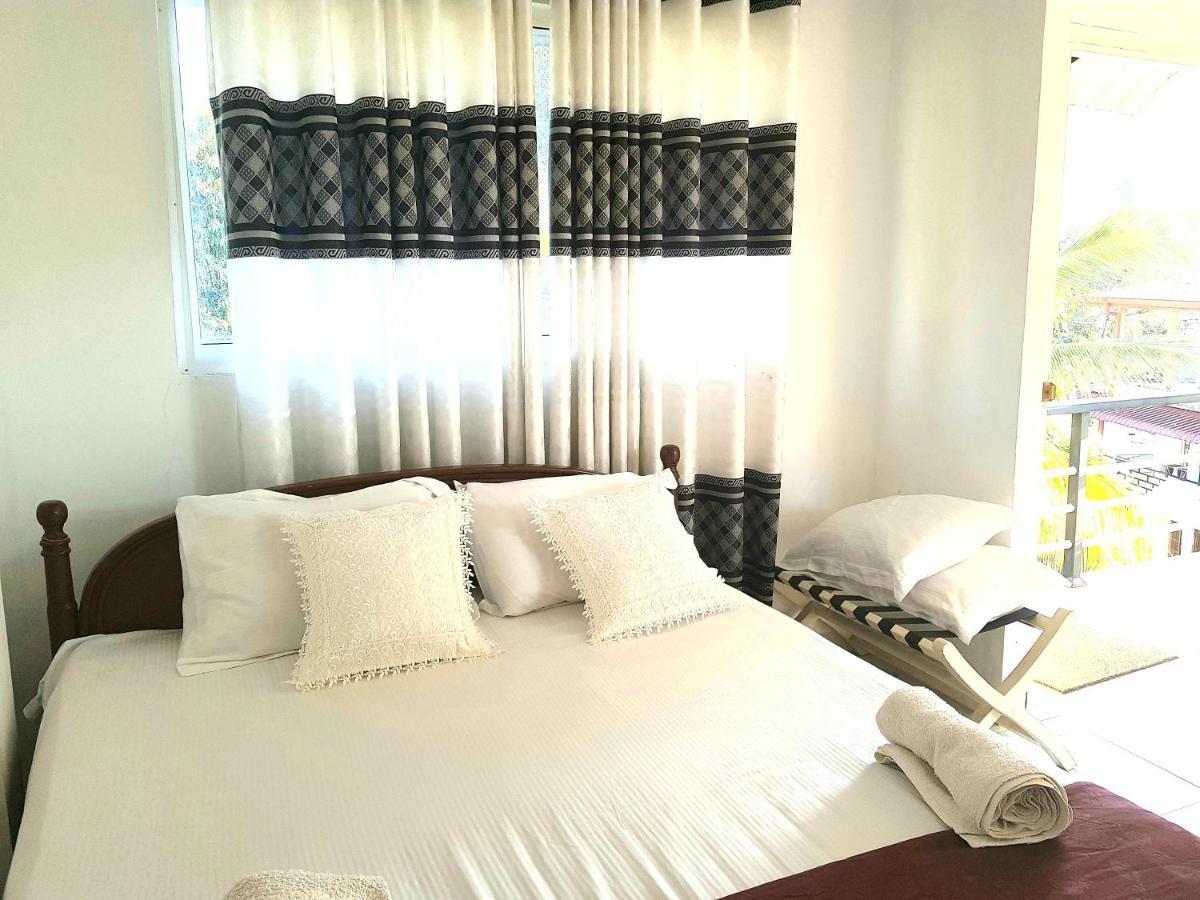 Mount View Inn Канди Экстерьер фото